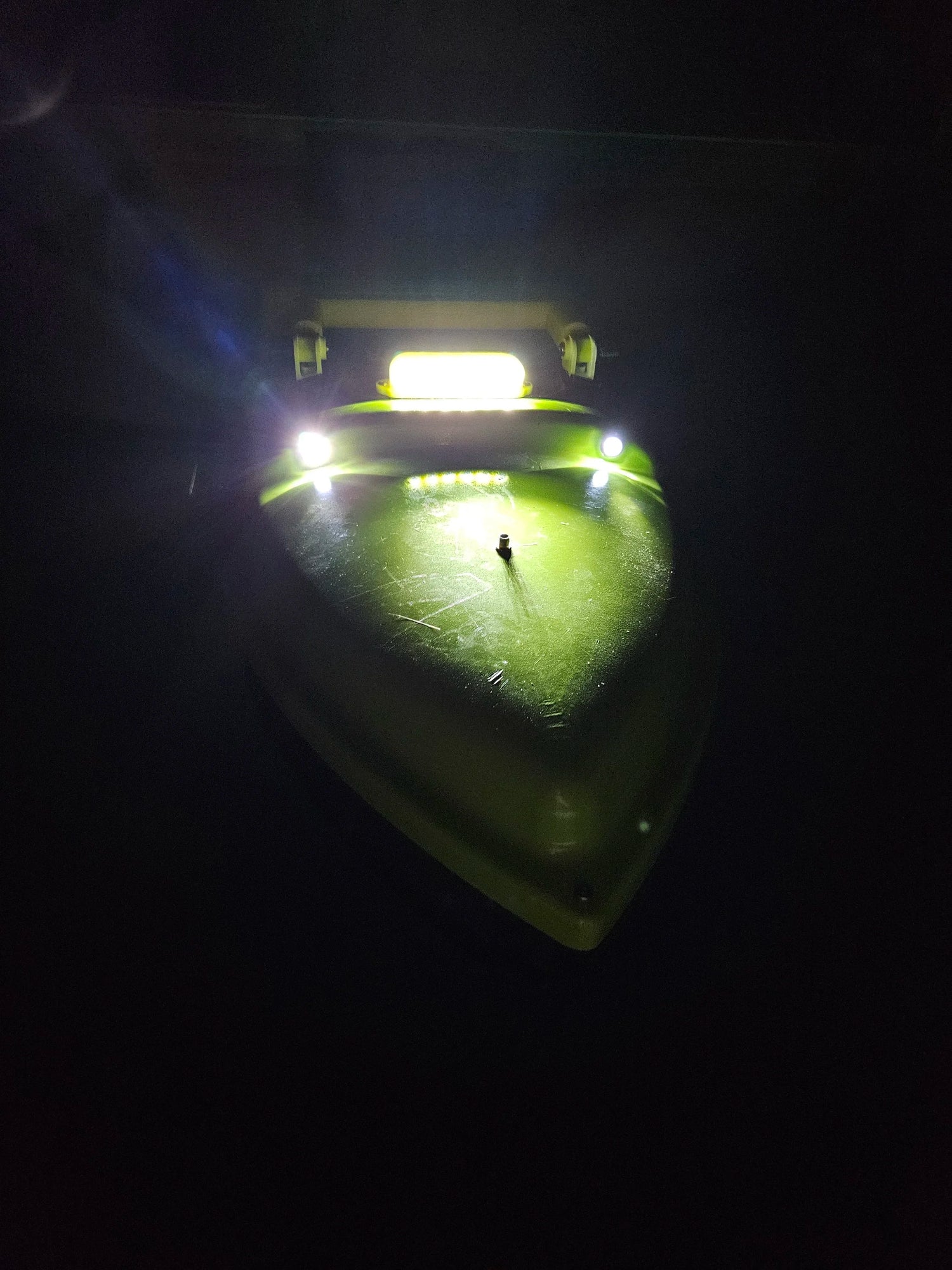 Capot led pour Monocoque