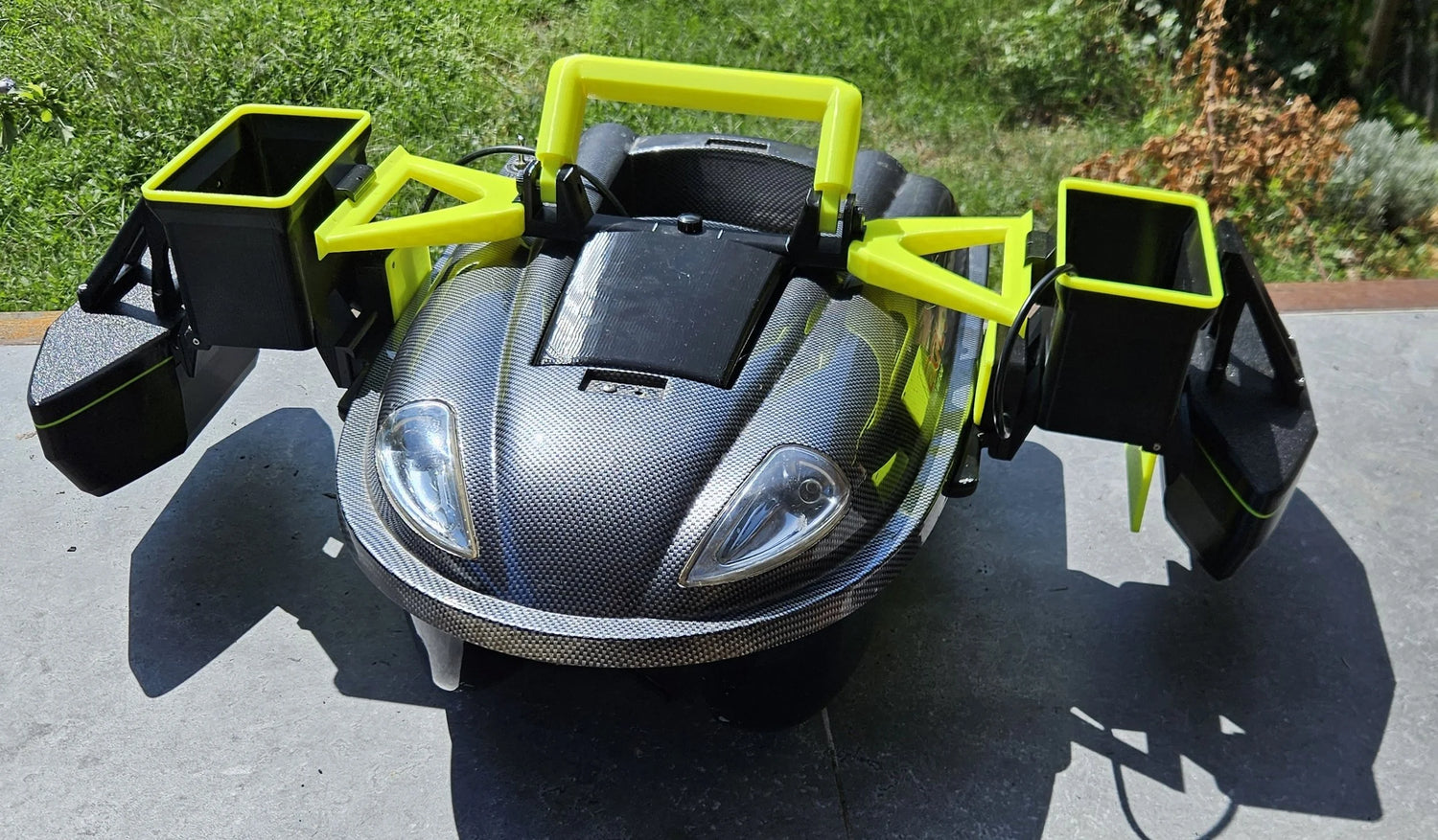 Bacs et flotteurs pour Quad Bait Boat Explorer