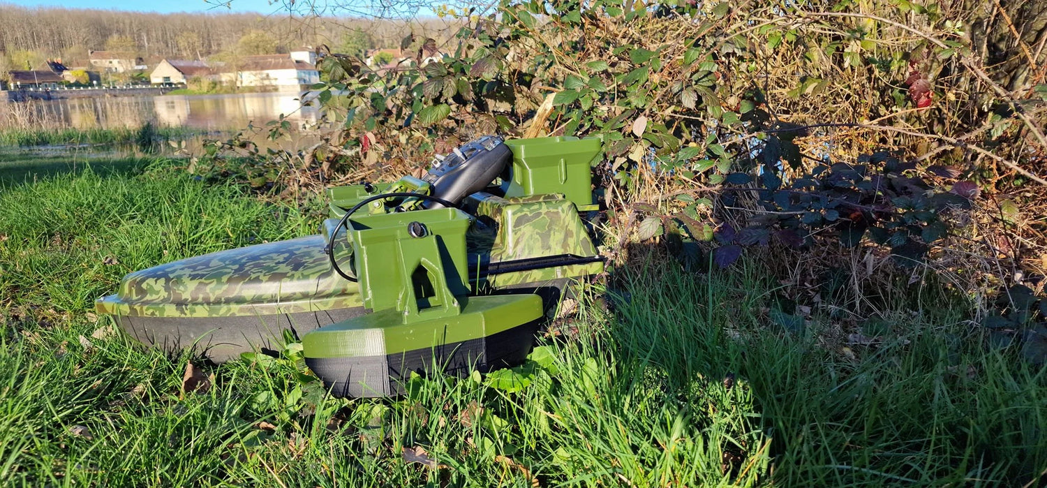 Bacs et flotteurs pour monocoque
